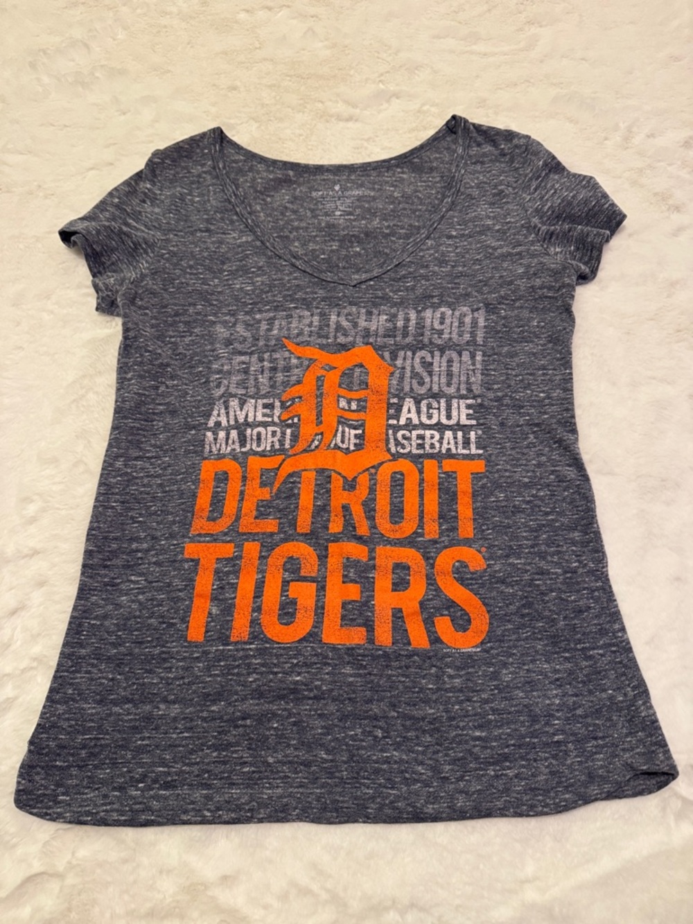 Detroit Tigers Gray & Orange Scoop Neck Tee